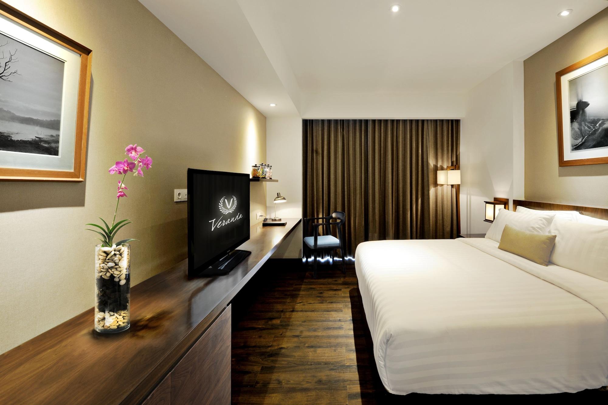 Veranda Hotel Pakubuwono Джакарта Экстерьер фото