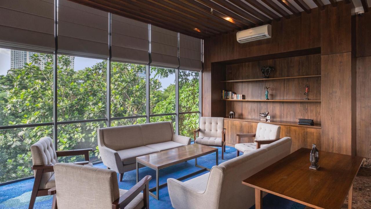 Veranda Hotel Pakubuwono Джакарта Экстерьер фото