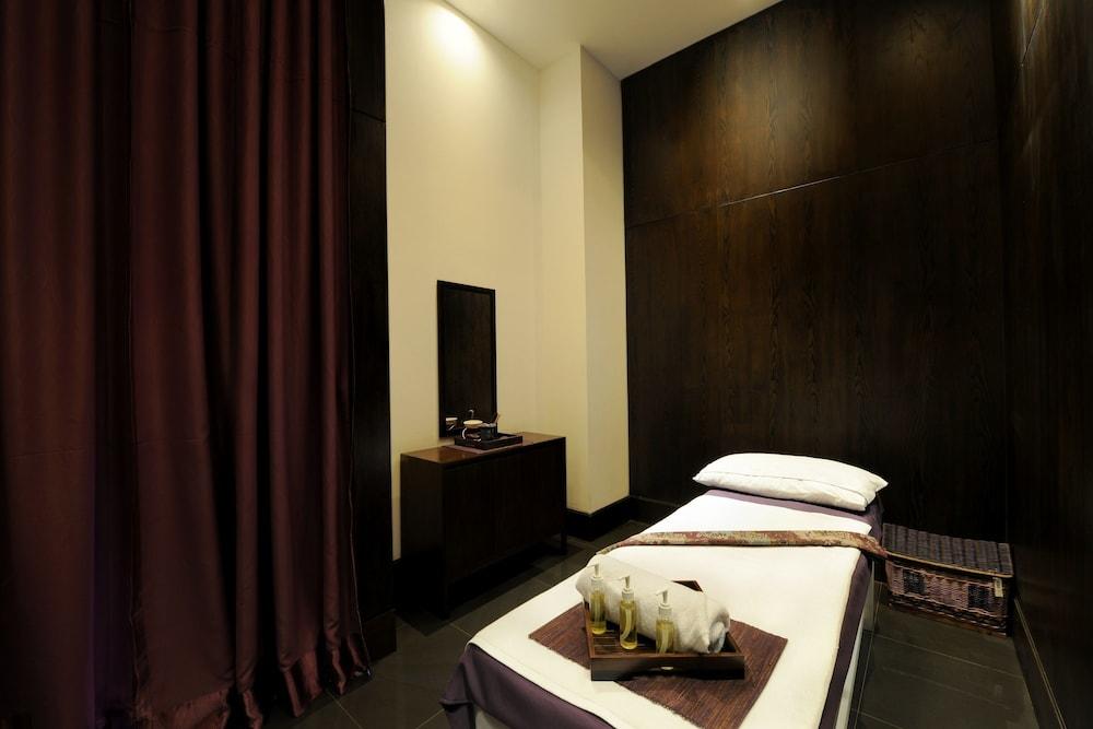 Veranda Hotel Pakubuwono Джакарта Экстерьер фото