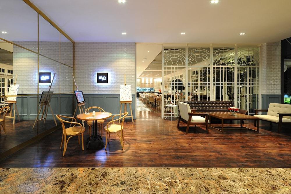 Veranda Hotel Pakubuwono Джакарта Экстерьер фото